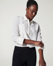 SILK BUTTON DOWN