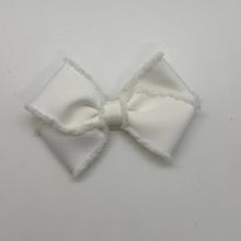 The Sara Bow-White