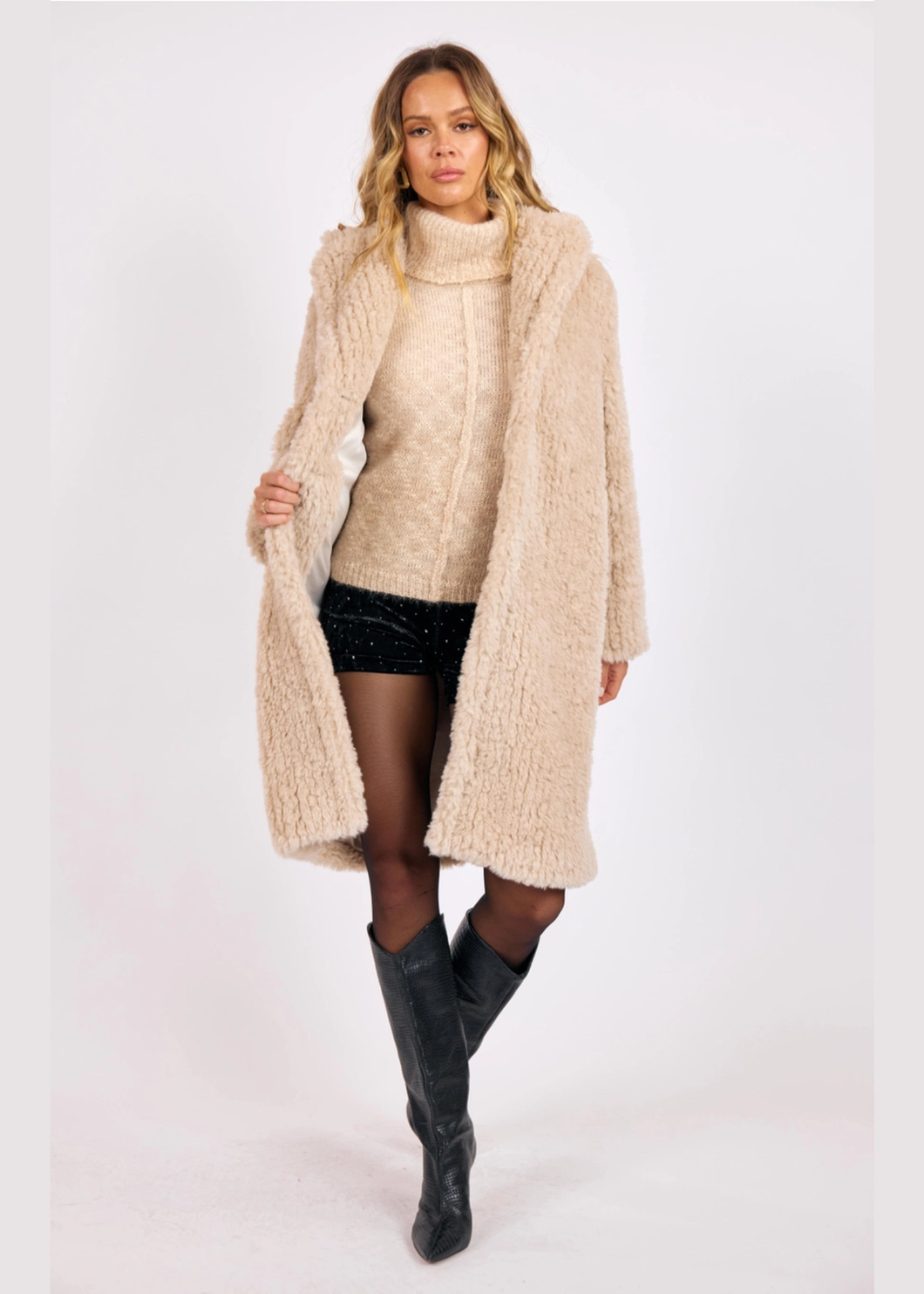 Rendezvous Wubby Fur Collar Coat