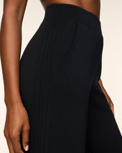 Airessentials Pintuck Wide Leg Pant
