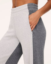 Airessentials Colorblock Wide Leg Pant