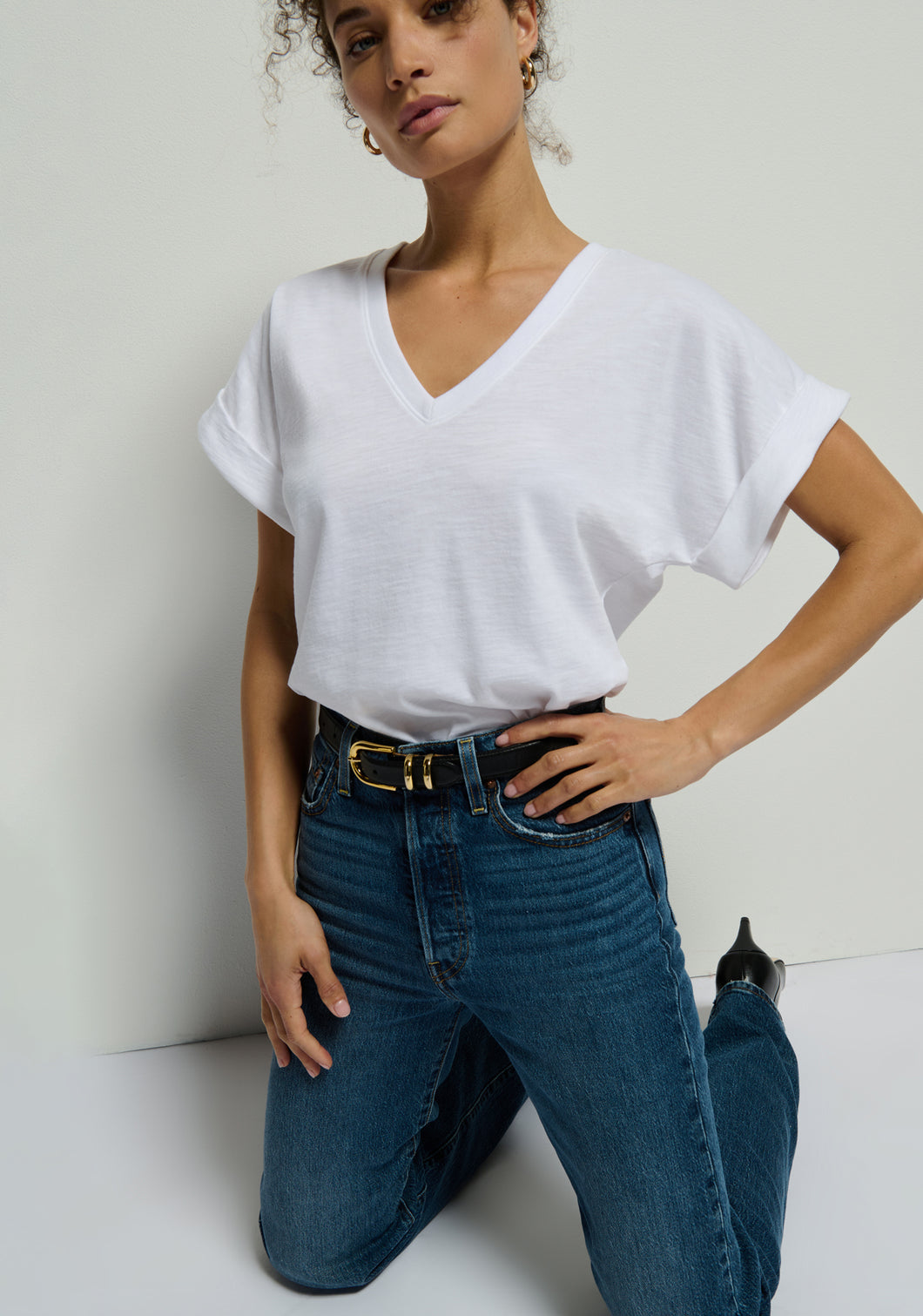 STEVIE CUFFED V-NECK