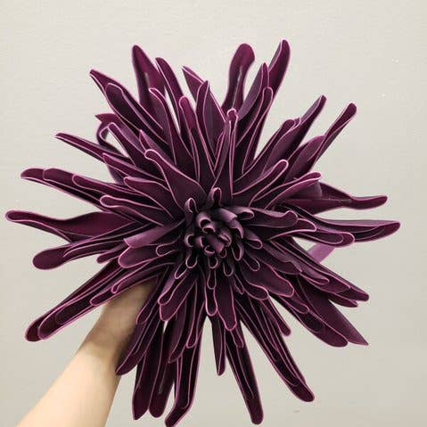 PURPLE MUM FLOWER HEAD