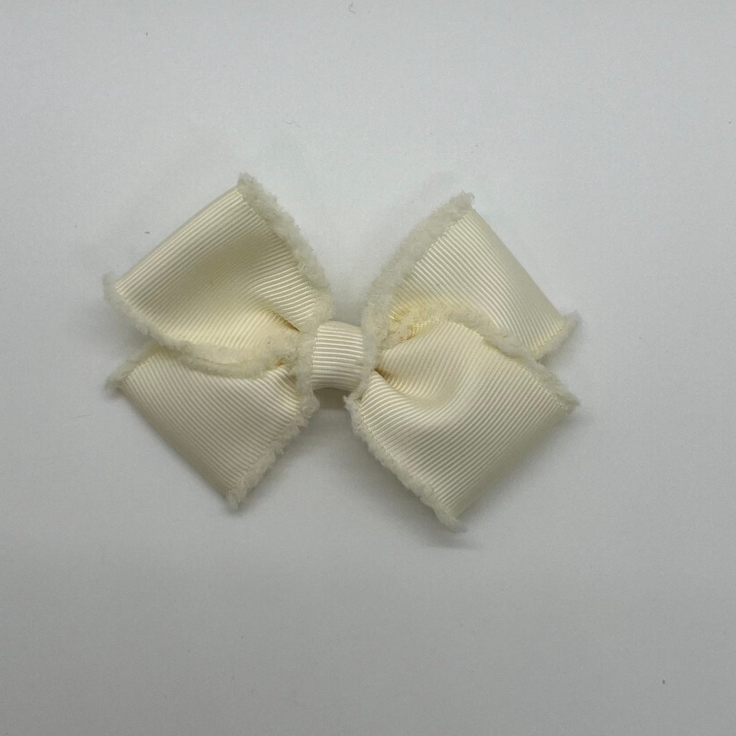 The Sara Bow-Cream