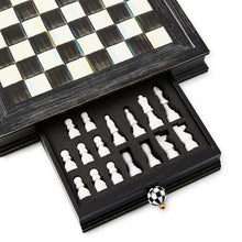 Courtly Check Chess Set