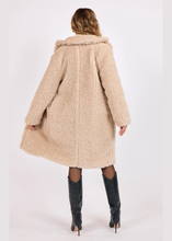 Rendezvous Wubby Fur Collar Coat