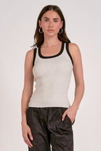 Contrast Trim Tank