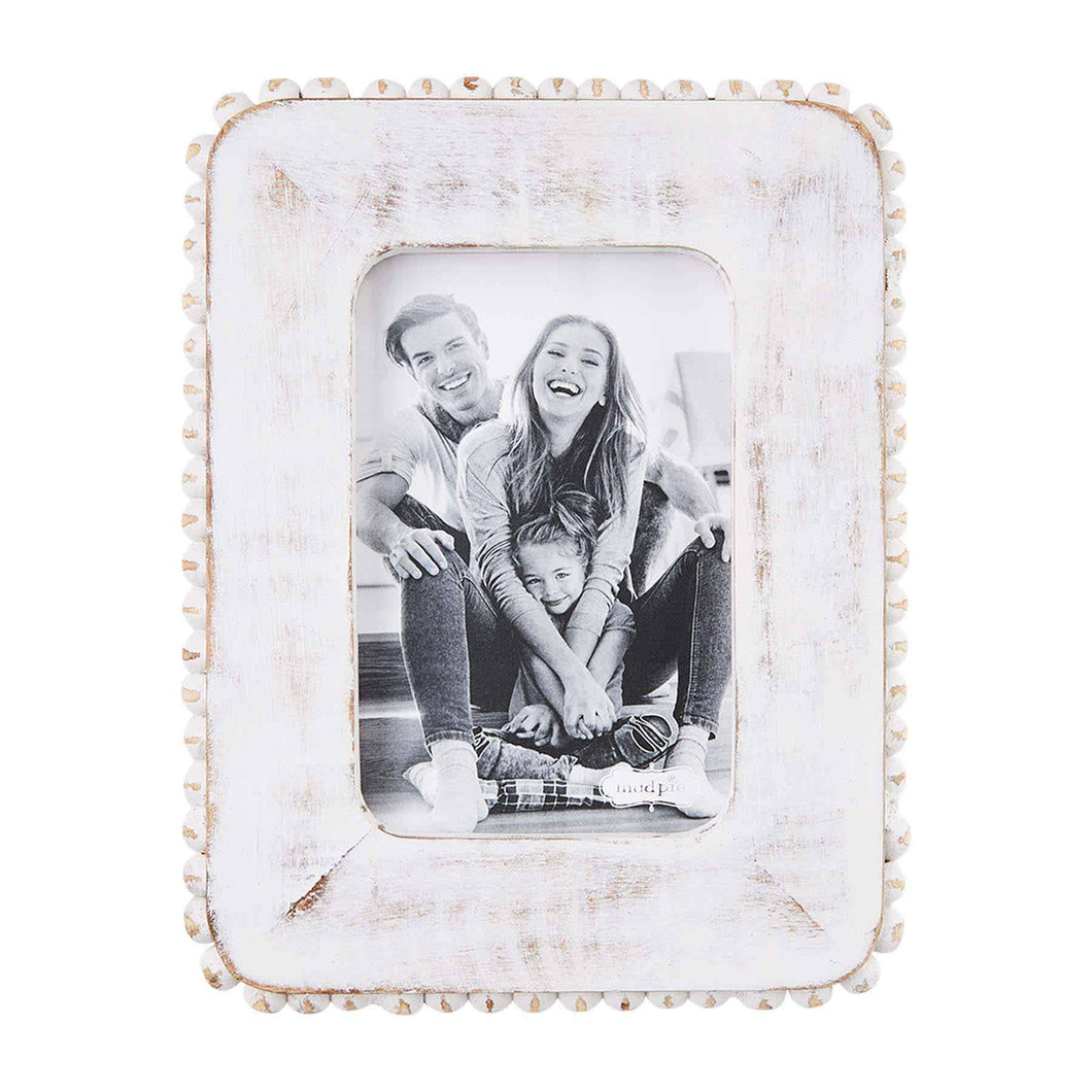 WHITE BEADED 4X6 FRAME