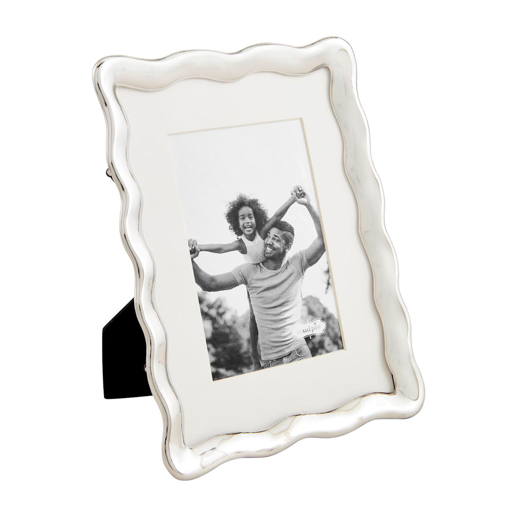 Small Wavy Metal Frame