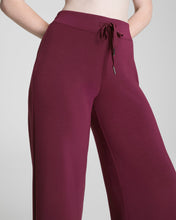 Airessentials Wide Leg Pant