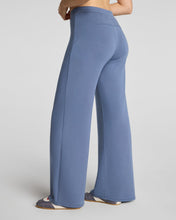 Airessentials Wide Leg Pant