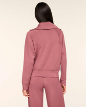 Airessentials Half Zip