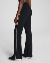 Airpique Flare Track Pant