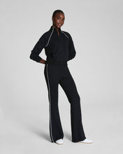 Airpique Flare Track Pant