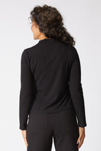 Travel Solid Tie Front Top