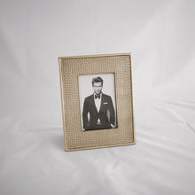 Sierra Modern Tiffany 4x6 Frame