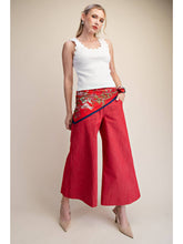 Scallop Scoop Neck Sleeveless Knit Top
