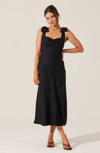 Kateleya Dress