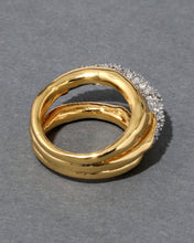 Solanales Crystal Orbiting Ring