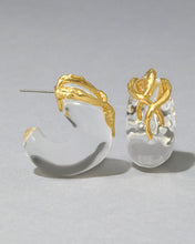 LIQUID VINE LUCITE SMALL HOOP EARRING