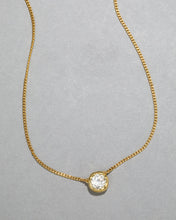 Asterales Gold Solitaire Necklace