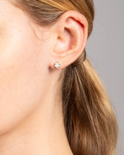 Asterales Silver Molten CZ Stud Earring