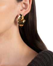 Solanales Crystal Link Tassel Earring