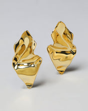 Solanales Crystal Link Tassel Earring
