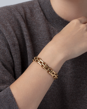 Slim Penelope Bracelet-Medium