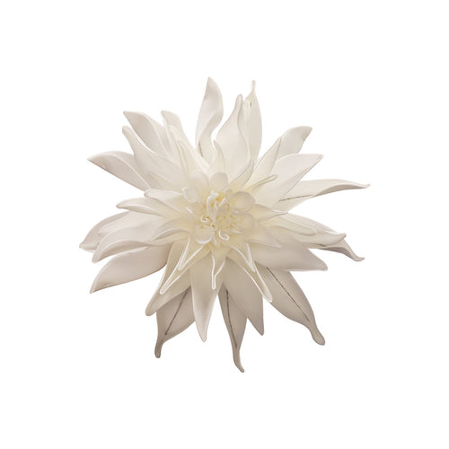 WHITE DAHLIA FLOWER HEAD