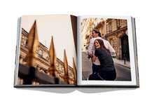 PARIS CHIC BOOK