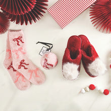 Blush Bows Socks in Ornament
