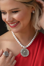 Pearl Silver Medallion Necklace