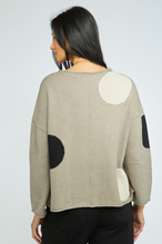 Statement Circle Pullover
