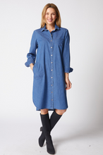 Perfect Travel Medium Denim Cafe Midi Dress
