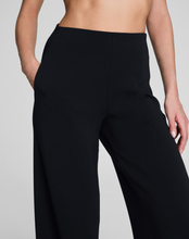 Airessentials Smooth Front Wide Leg Pant