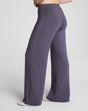 Airessentials Wide Leg Pant