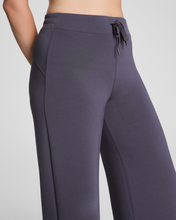 Airessentials Wide Leg Pant