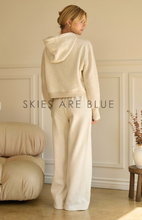 Elastic Waist Pull On Sweatpants