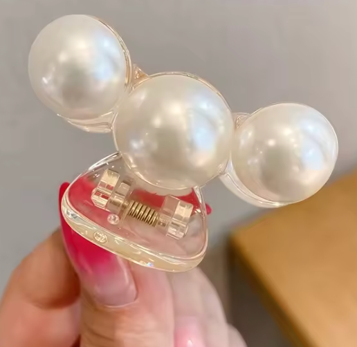 Pearl Hair Clip 2