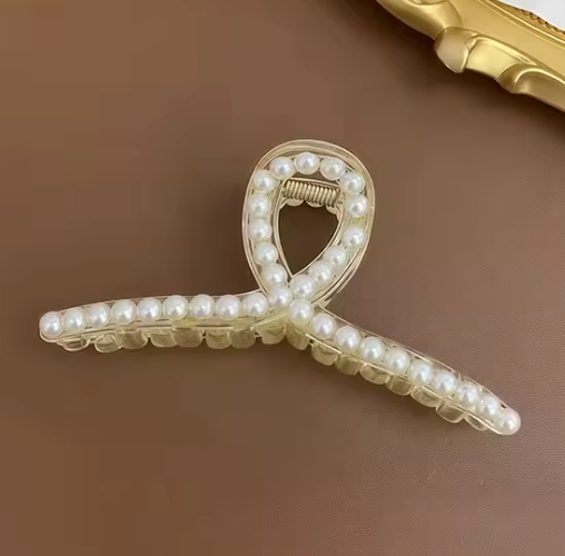 Pearl Loop Hair Clip