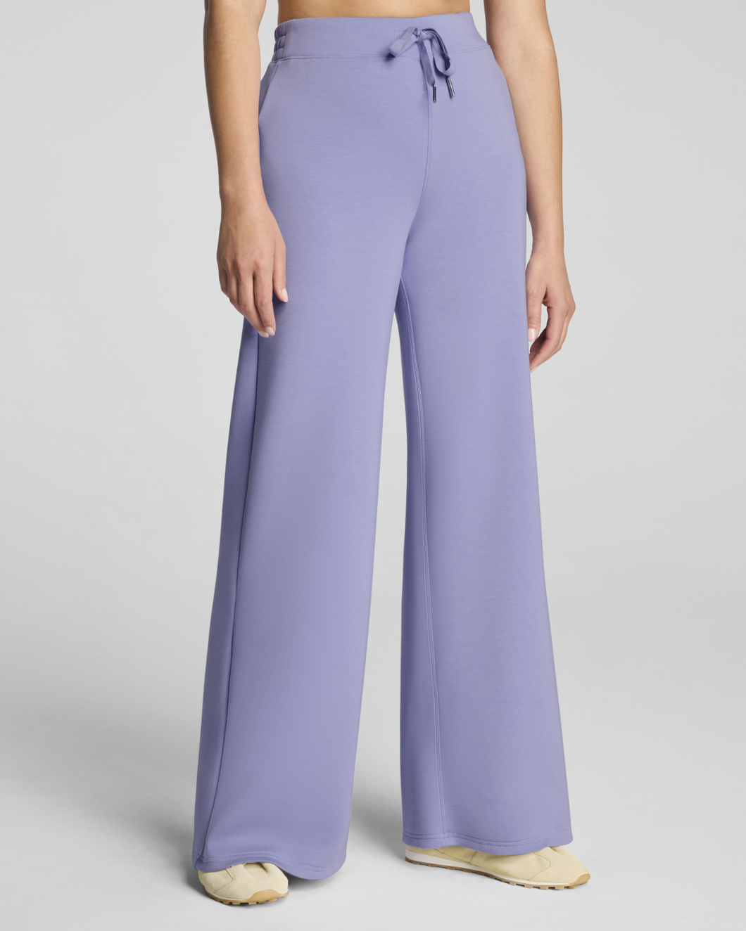Airessentials Wide Leg Pant
