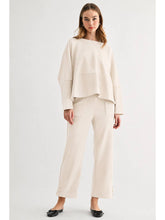 Kurtis Pant