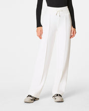 Airessentials Luxe Straight Leg Pant