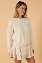 Round Neck Flower Embroidered Sweater