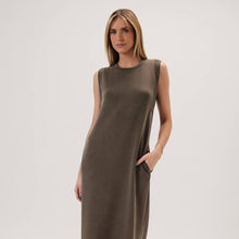 Round Neck Sleeveless Maxi Dress