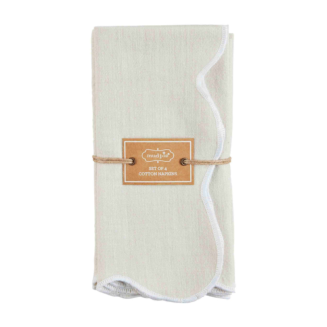 WHITE SCALLOPED NAPKIN SET