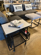 EXTERIOR ARMLESS LOVESEAT