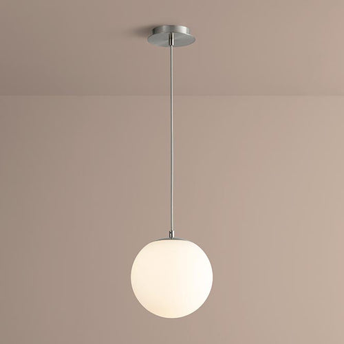 Luna 10