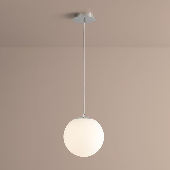 Luna 10